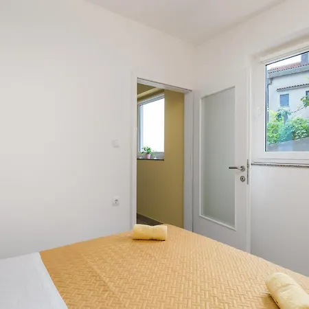 Lejlighed 1 Bedroom Cozy In Pobri Volosko